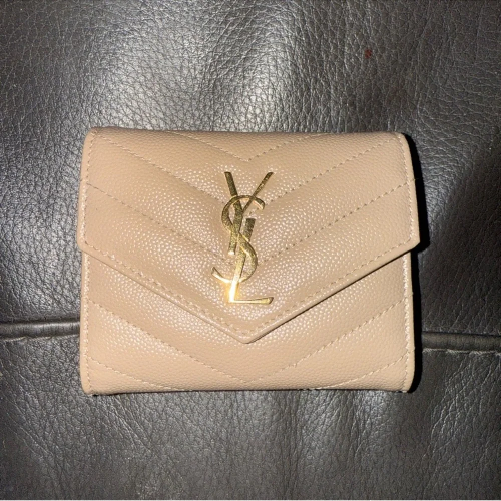 YSL Saint Laurent Tan Quilted Leather Bifold Wallet - Picture 11 of 14